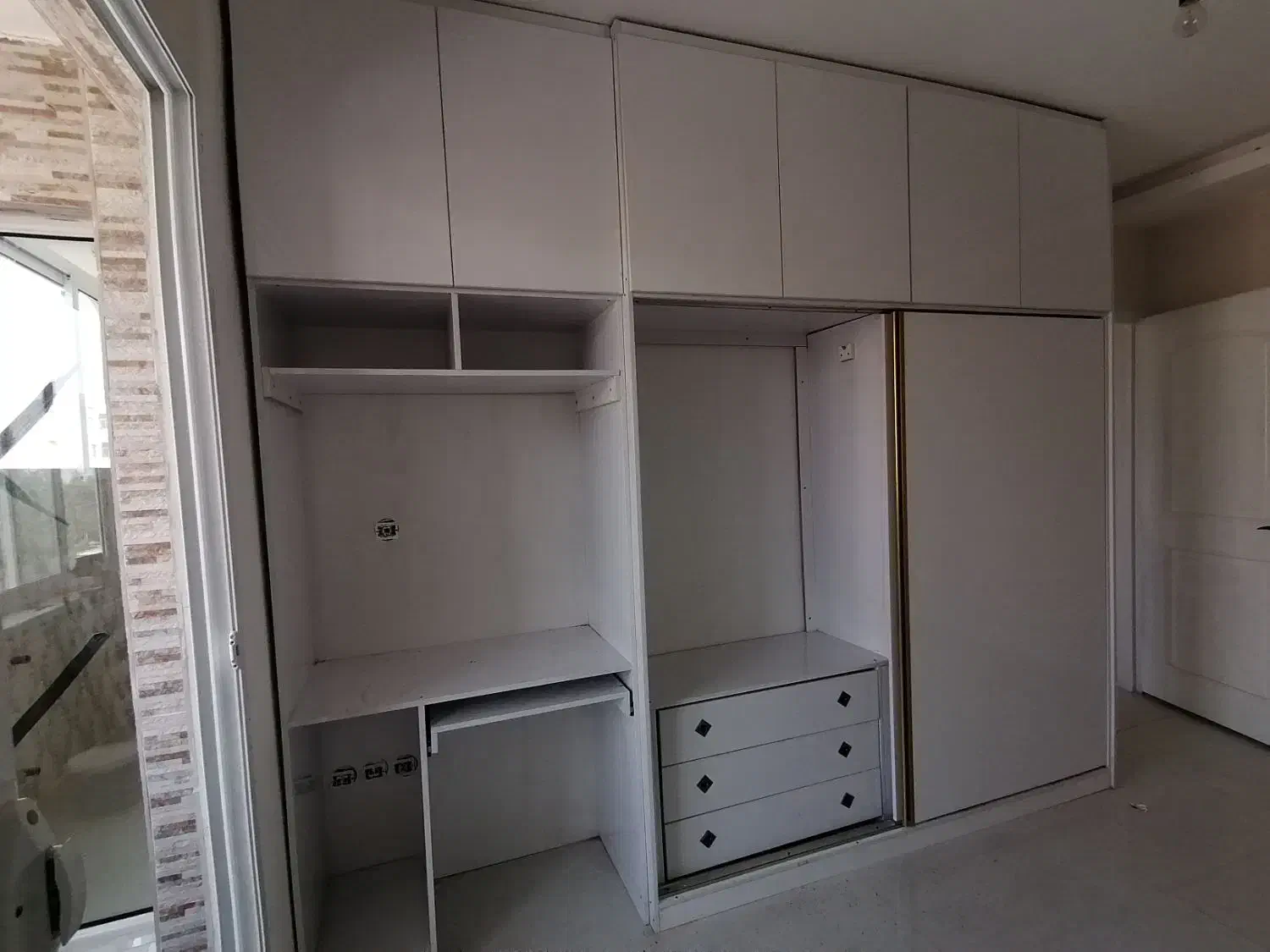 تک کمد|جاکفشی، کمد، دراور|اصفهان, شیخ طوسی|دیوار