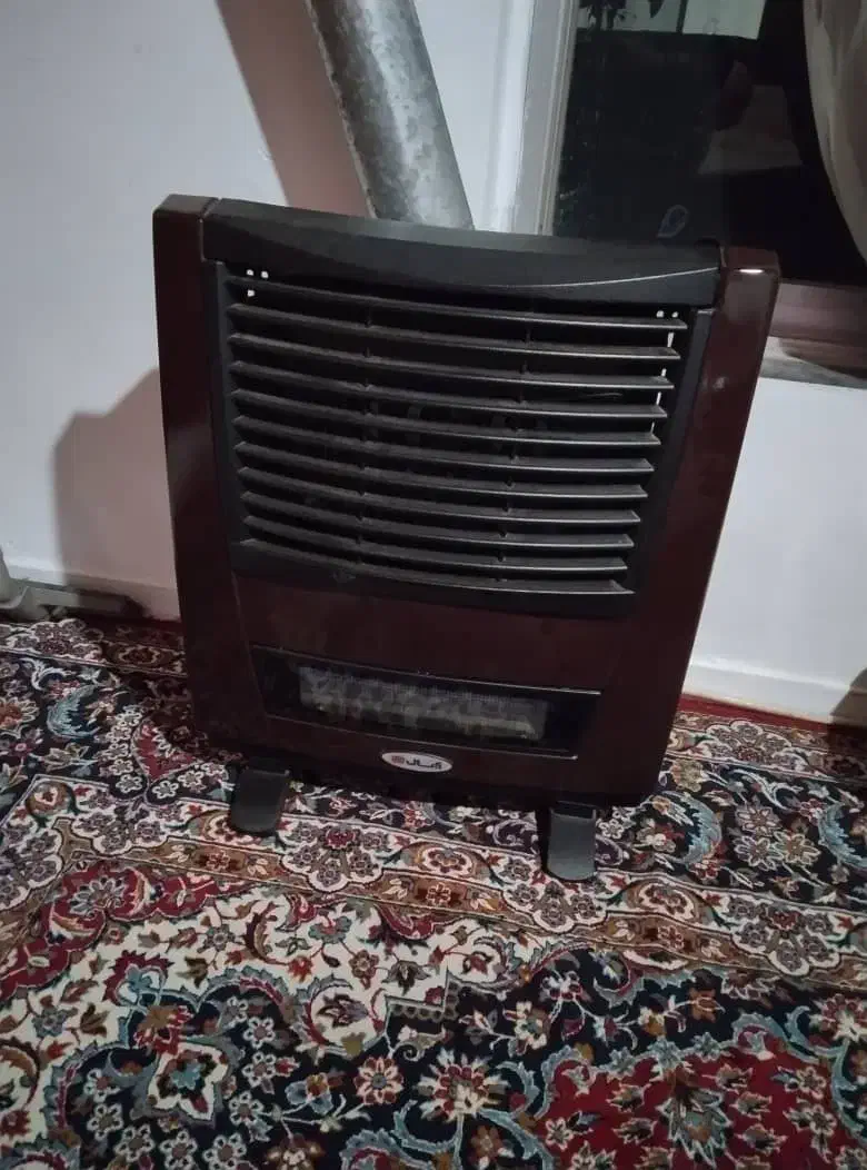 بخاری دو عدد|بخاری، هیتر، شومینه|چمستان, |دیوار