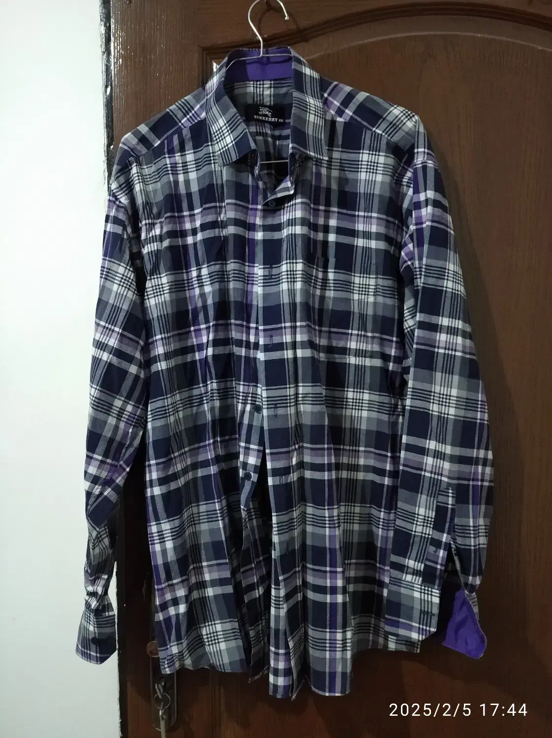 پیراهن مردانه در حد نو|لباس|قائم‌شهر, |دیوار