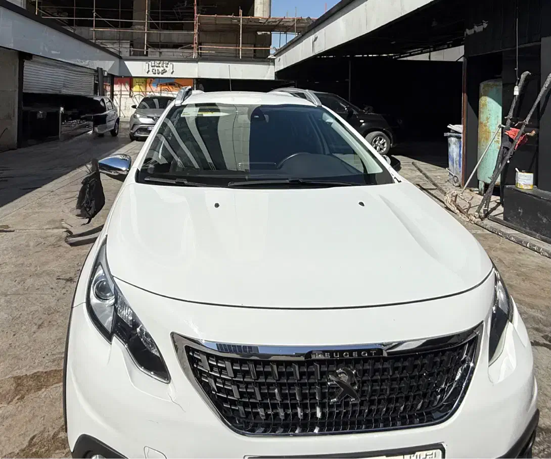 پژو 2008 مدل 1398|خودرو سواری و وانت|مشهد, هفت تیر (آب و برق)|دیوار