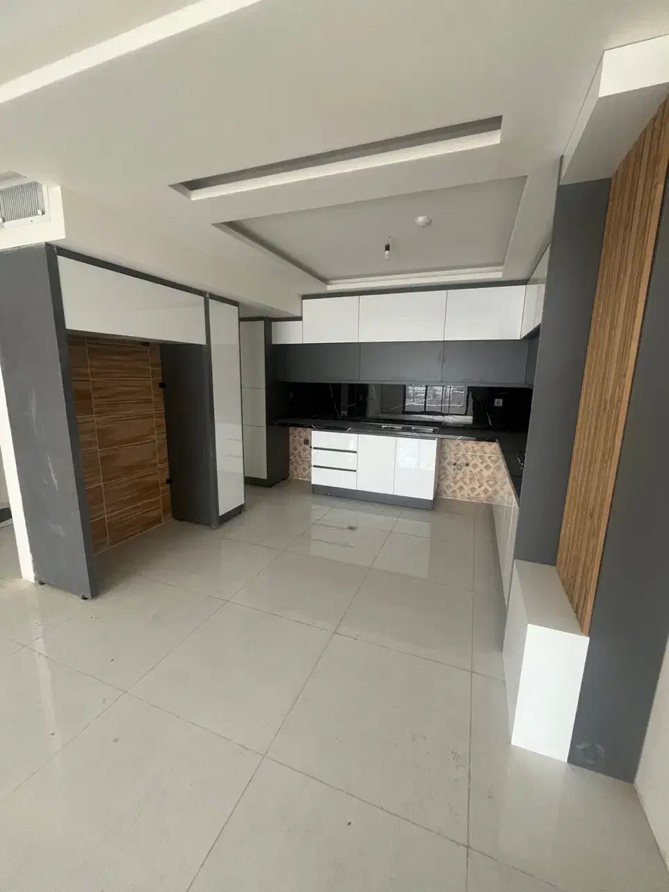 ۱۲۸متری/۳خواب/طبقه۴/تک واحدی/رباط اول|فروش آپارتمان|اصفهان, دستگرده|دیوار