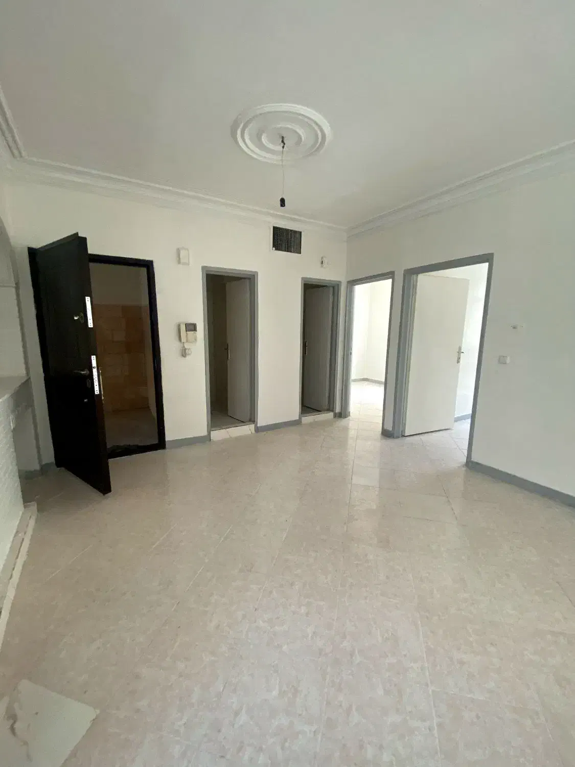 شهرک غرب غرق در نور 2 خوابه بزرگ|فروش آپارتمان|تهران, درختی|دیوار