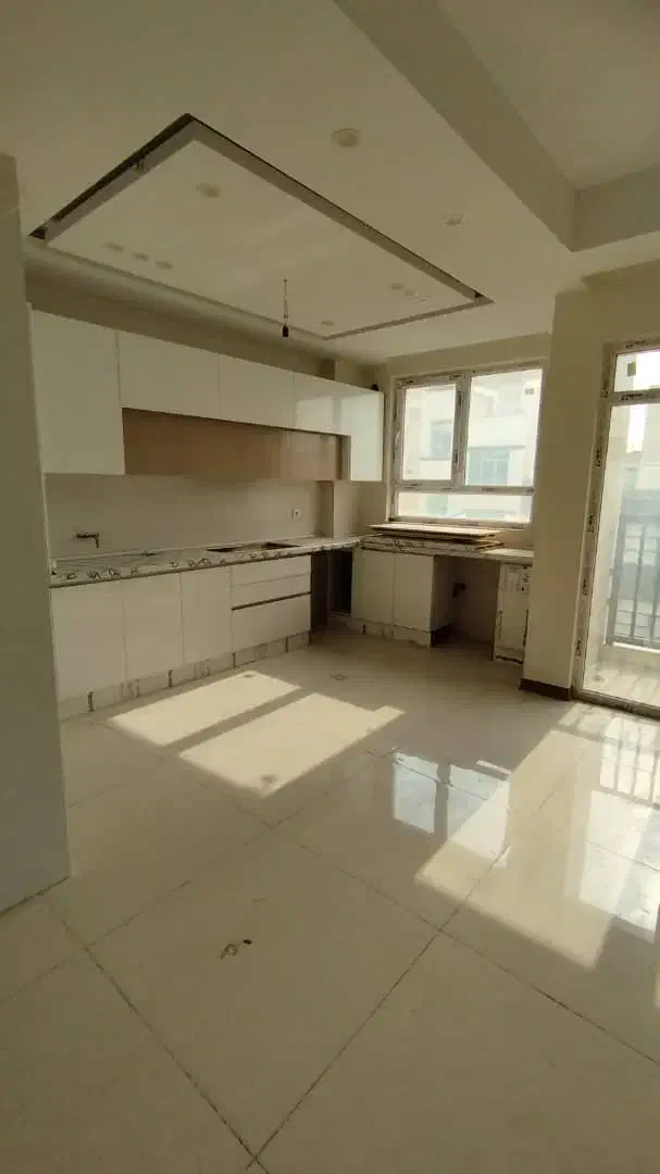 آپارتمان ۸۳ متری تک واحدی نوساز