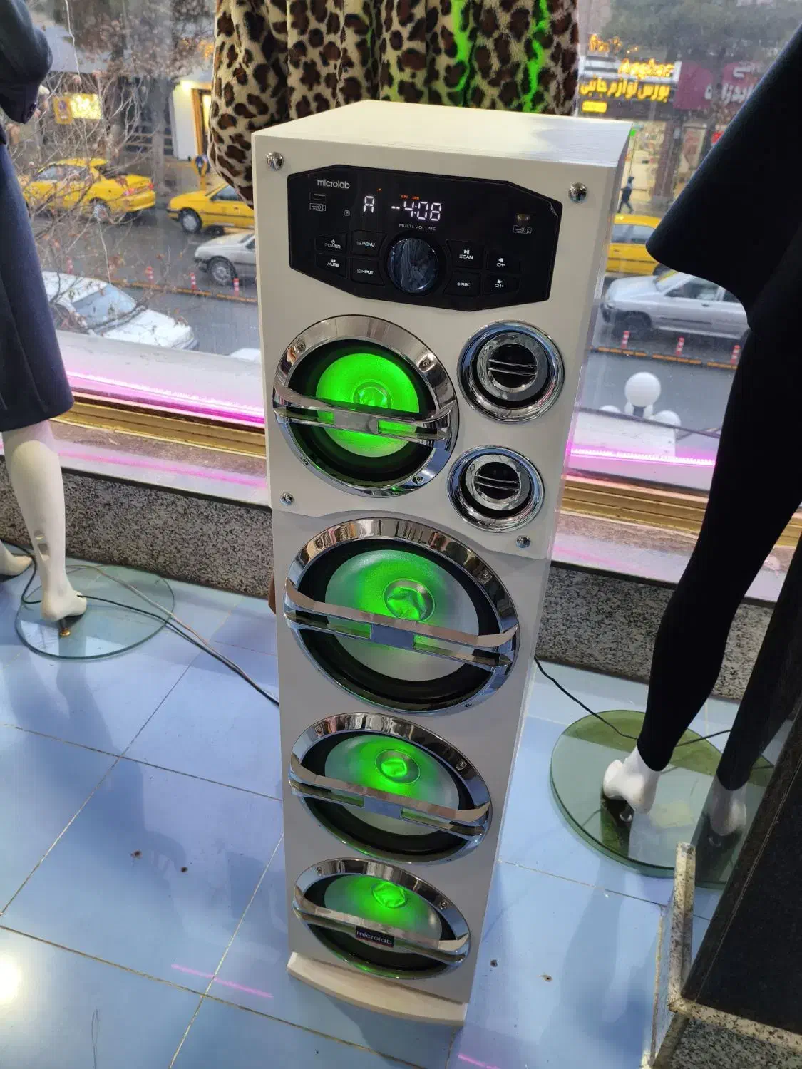 اسپیکر|پخش‌کننده همراه|سلماس, |دیوار