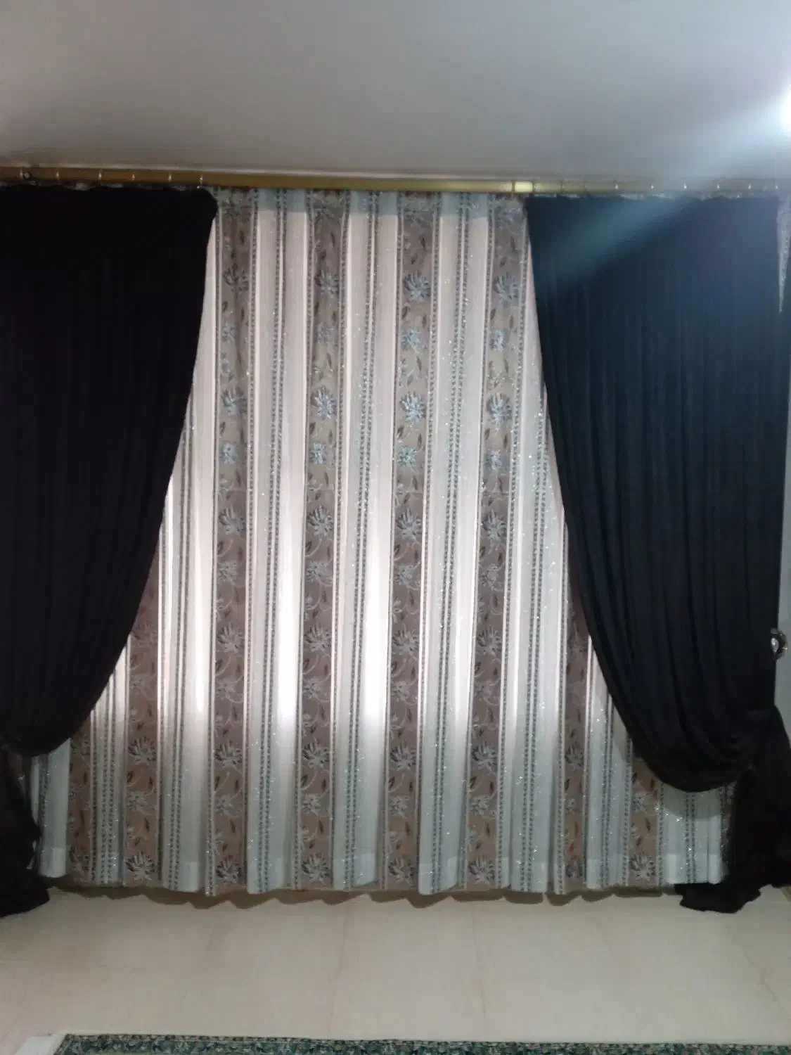 پرده|پرده، رانر، رومیزی|سنگر, |دیوار