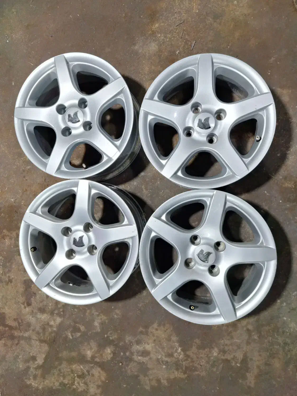 رینگ اسپرت پنج پر اروند|قطعات یدکی و لوازم جانبی|رزن, |دیوار