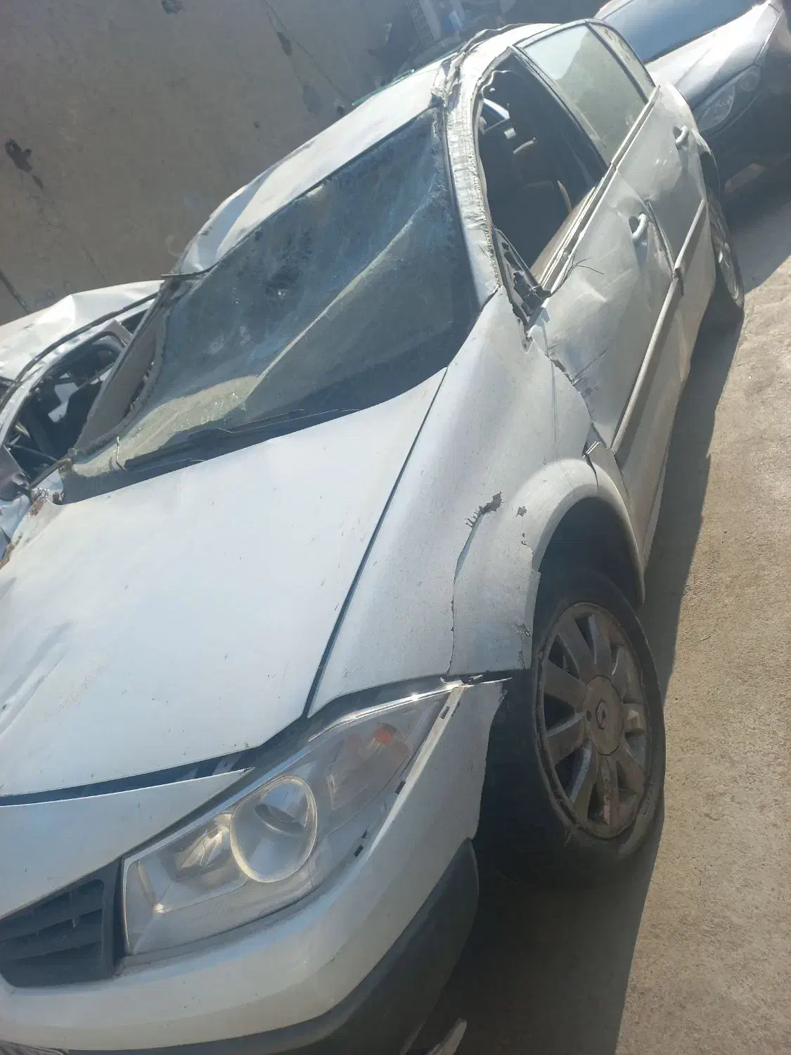 مگان ۲۰۰۰ اتومات مدل ۹۰|خودرو سواری و وانت|تهران, شادآباد|دیوار