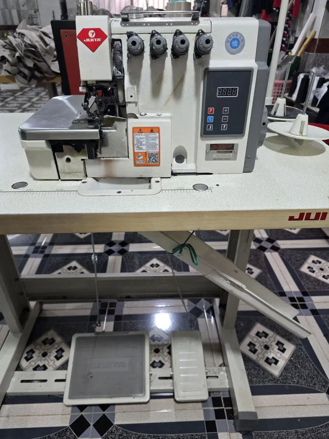 زیگزال چهار نخ جوییتا|چرخ خیاطی و ریسندگی|اردبیل, |دیوار