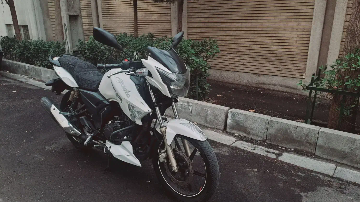 اپاچی ۱۸۰ / مدل ۹۴ /|موتورسیکلت|تهران, اختیاریه|دیوار