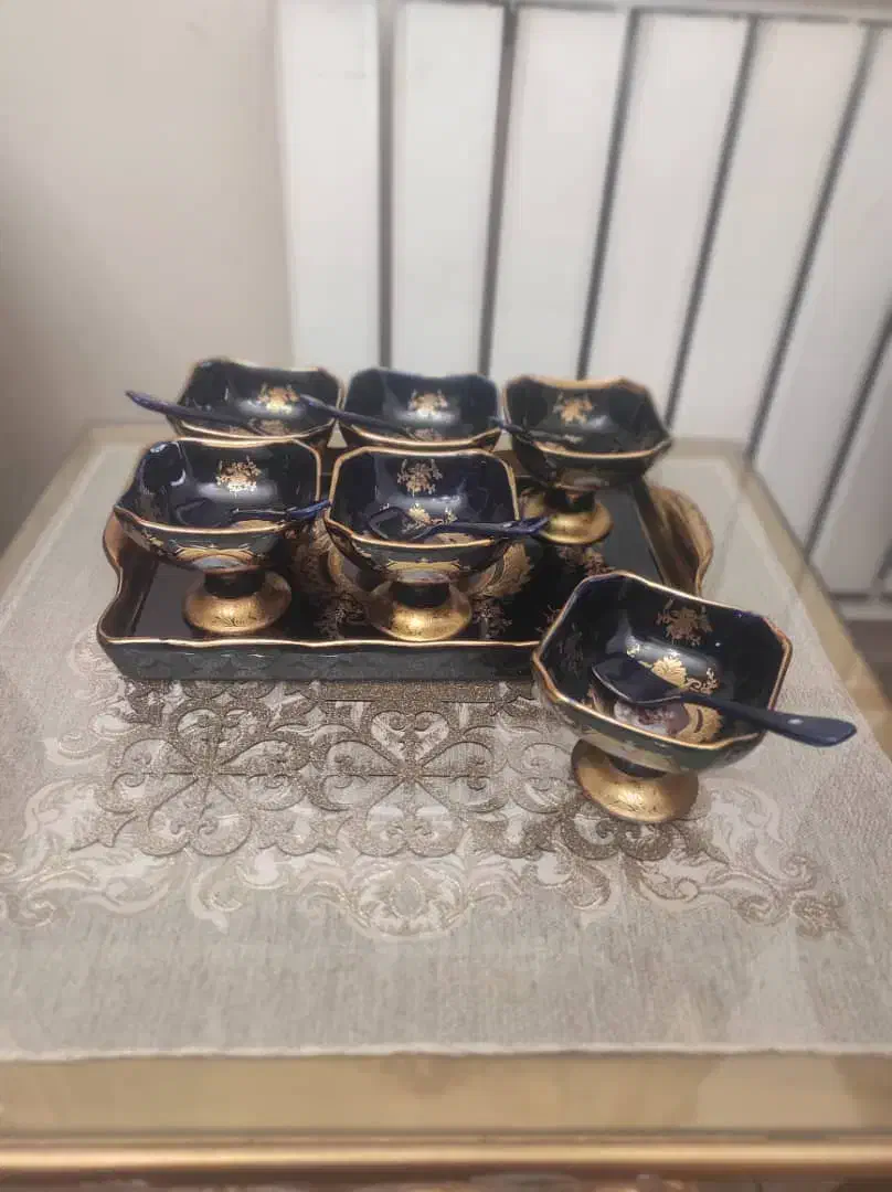 یک دست بستنی خوری طلا کوب اصل قدیمی|ظروف سرو و پذیرایی|کرج, عظیمیه|دیوار