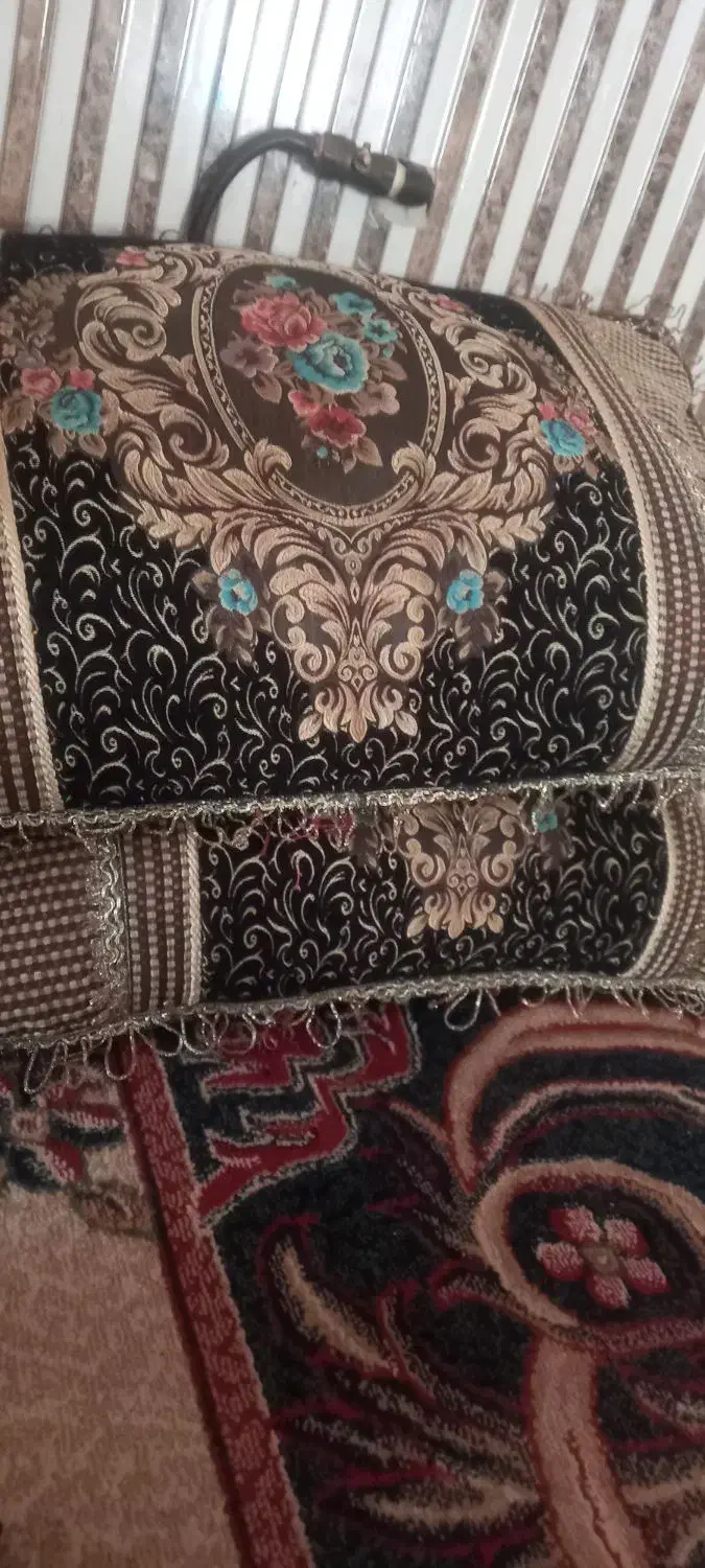 پشتی|پشتی|یاسوج, |دیوار