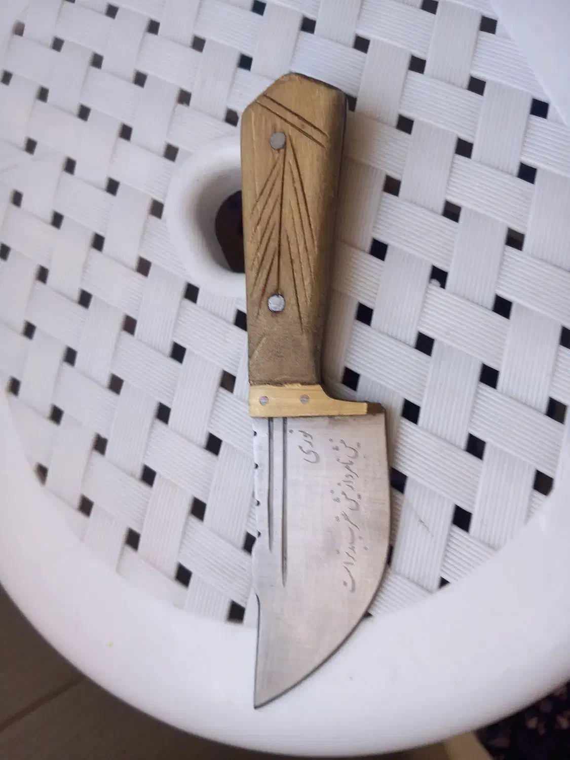 چاقو|کلکسیون اشیاء عتیقه|مشکین‌دشت, |دیوار