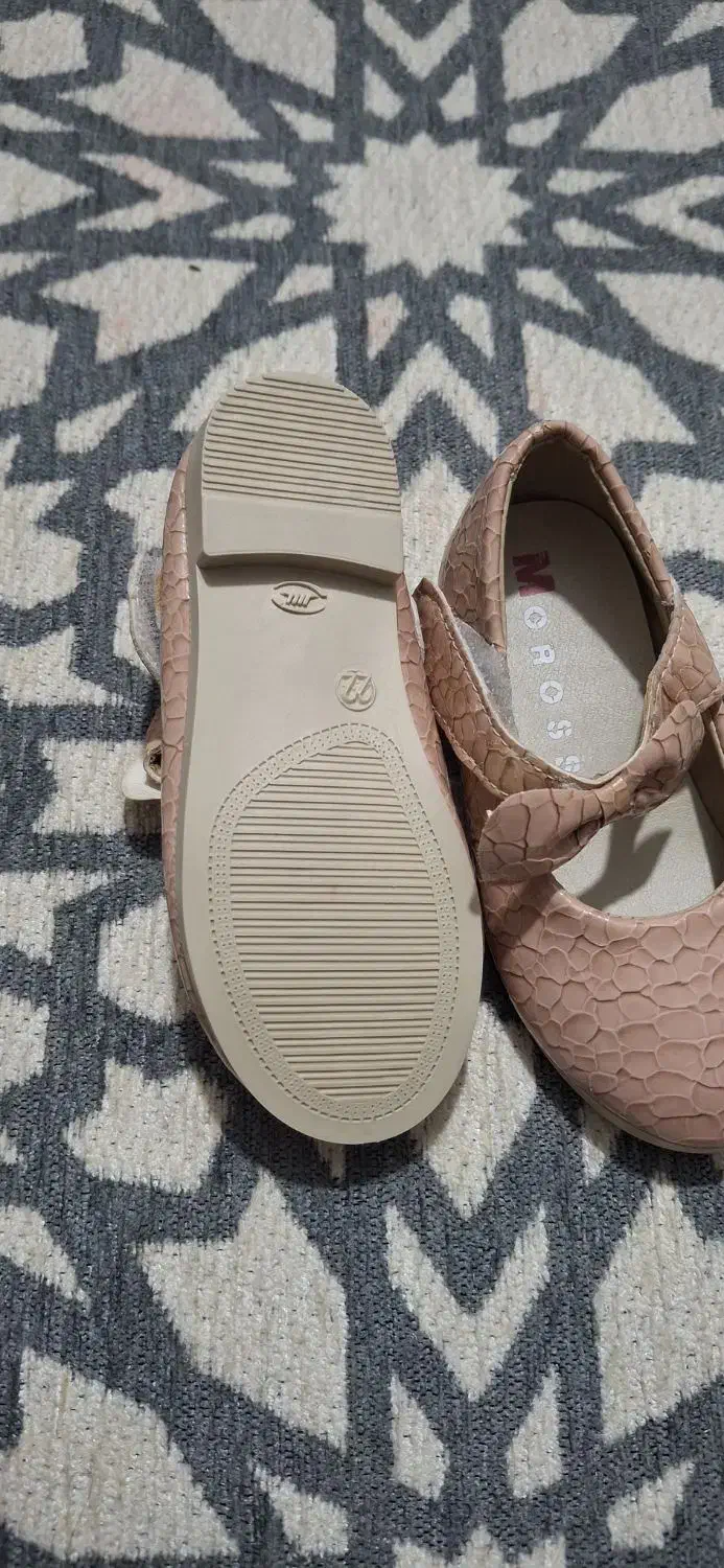 کفش نوزادی|کفش و لباس بچه|کرج, شهرک امیر المومنین|دیوار