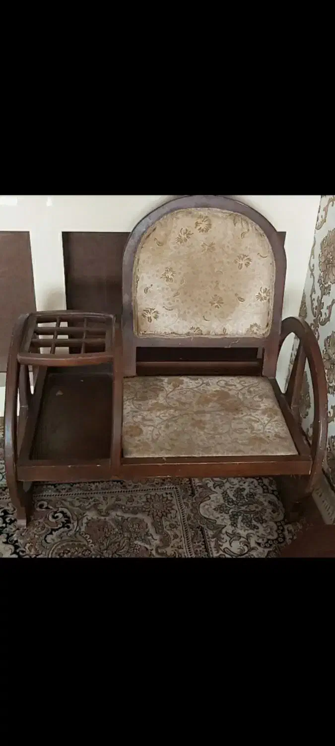 صندلی|صندلی و نیمکت|شیراز, باهنر|دیوار