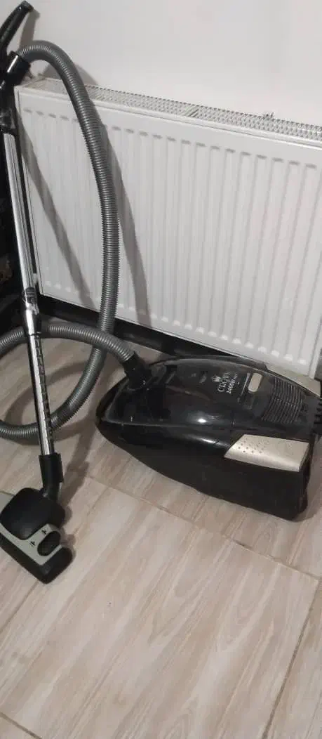 جاروبرقی سامسونگ کرون2400 وات|جاروبرقی، جارو شارژی، بخارشو|شیراز, دشت چنار|دیوار