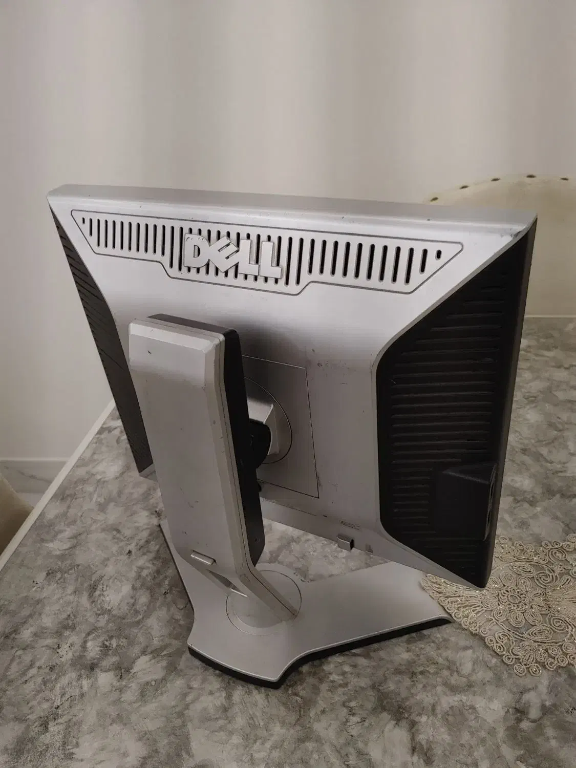 مانیتور 17 اینچ مارک Dell|قطعات و لوازم جانبی رایانه|مشکیندشت, |دیوار