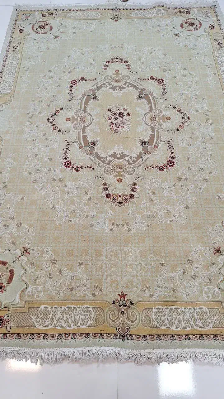 دو تخته فرش6متری کرم رنگ|فرش|ایلام, |دیوار