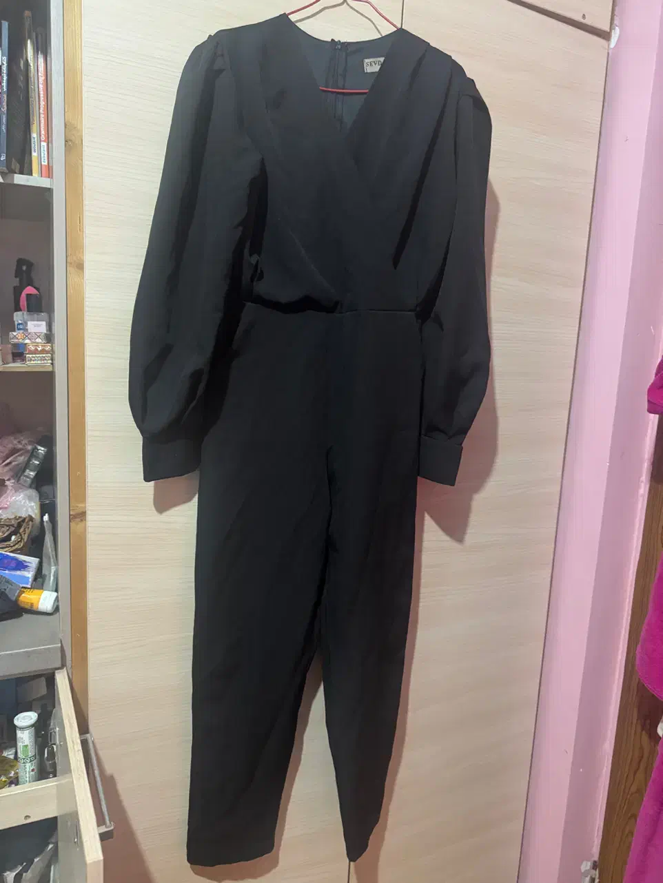 اورال|لباس|تهران, درختی|دیوار