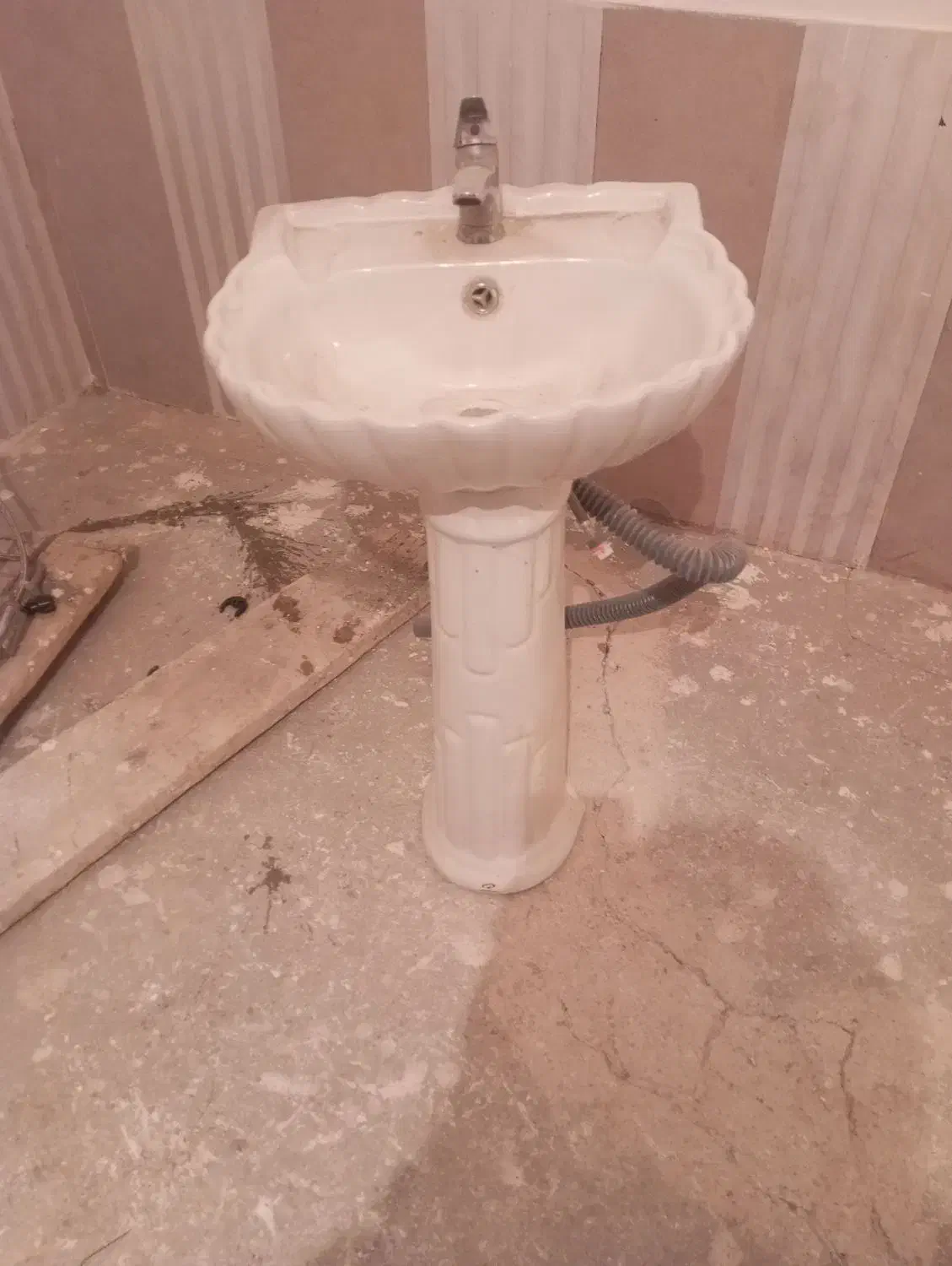 روشویی بدون شیر|لوازم سرویس بهداشتی|تبریز, |دیوار