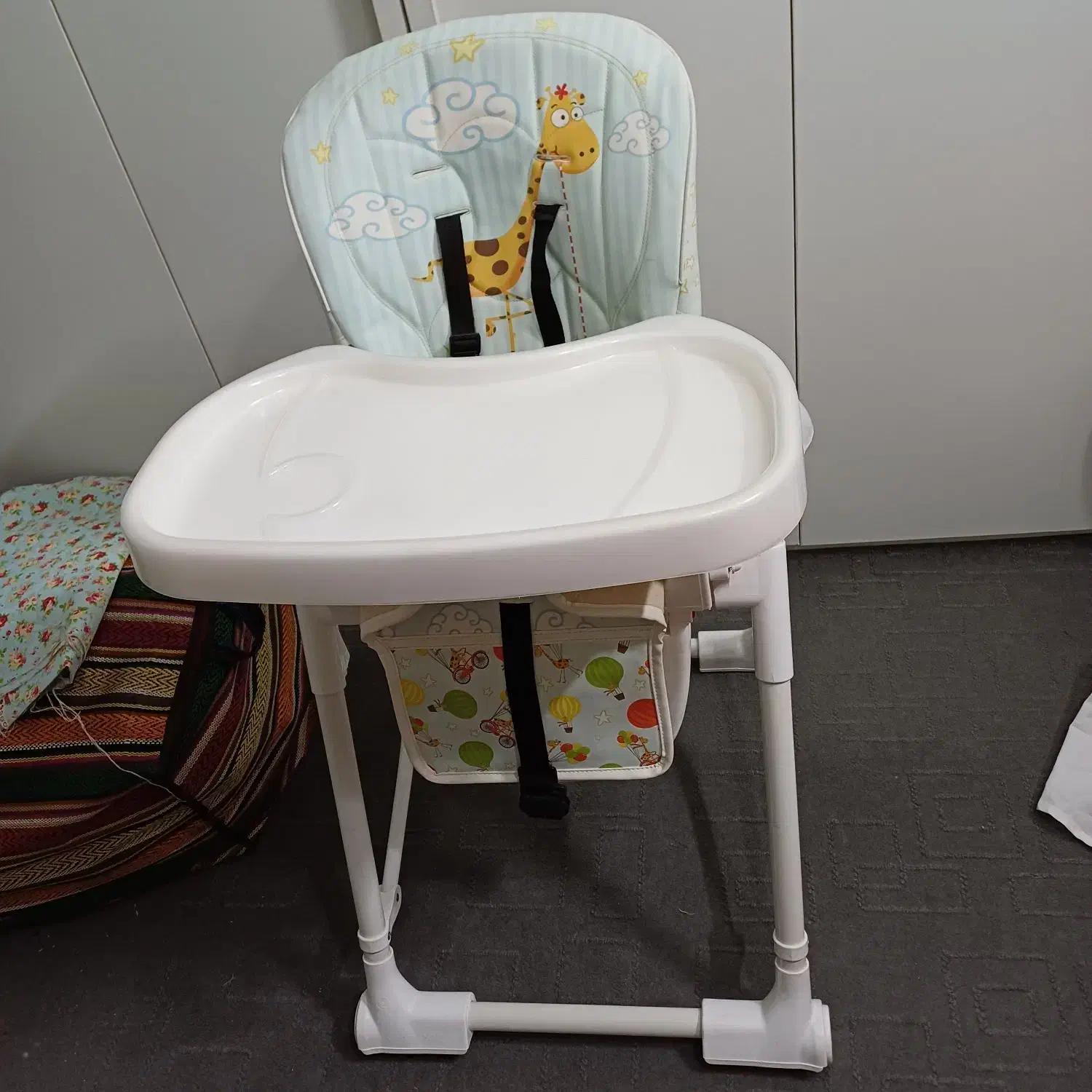 صندلی غذا در حد نو نو|تخت و صندلی بچه|اصفهان, همدانیان|دیوار