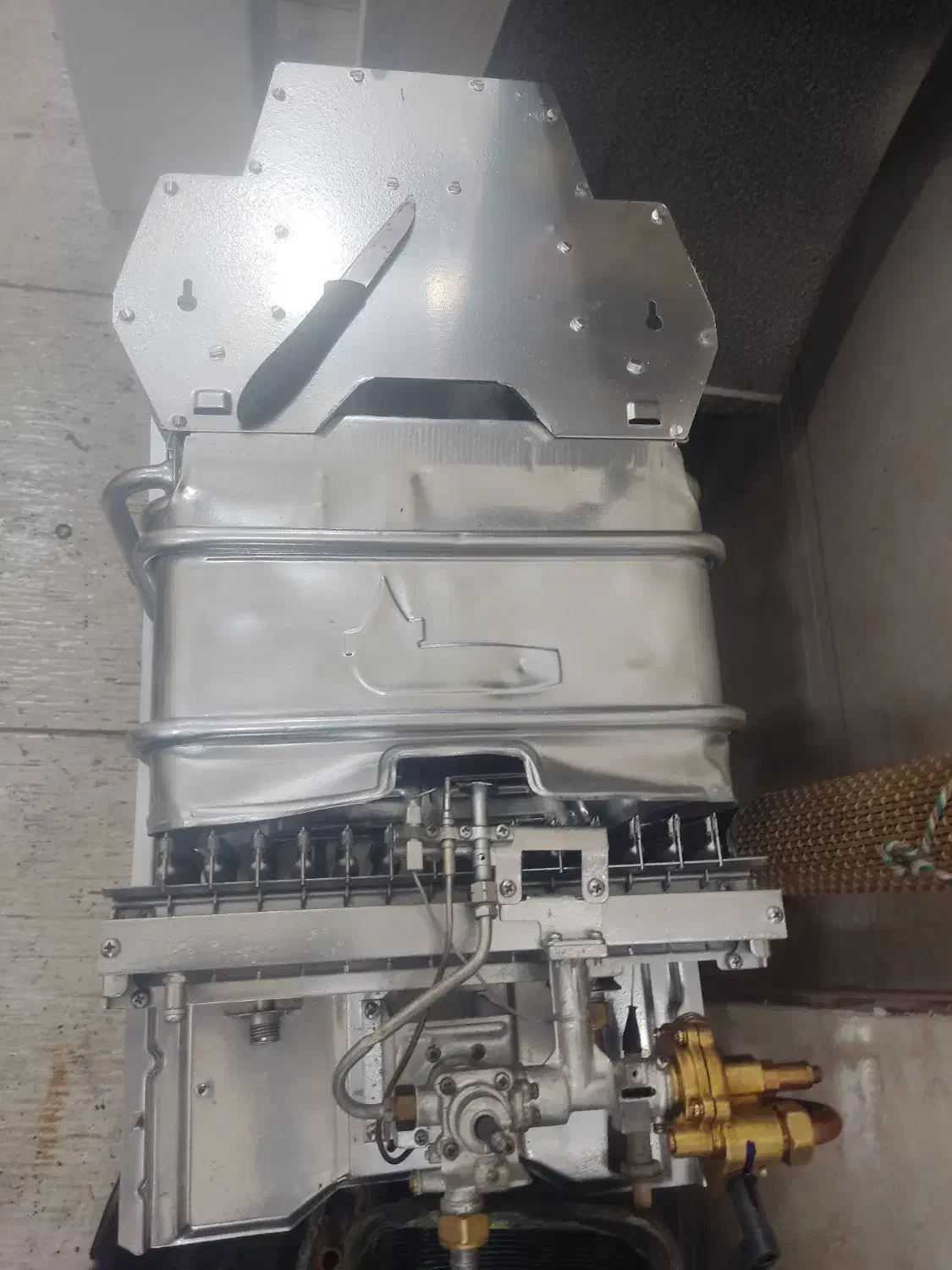 فروش آبگرمکن دیواری بوتان در حد نو|آبگرمکن، پکیج، شوفاژ|بهبهان, |دیوار