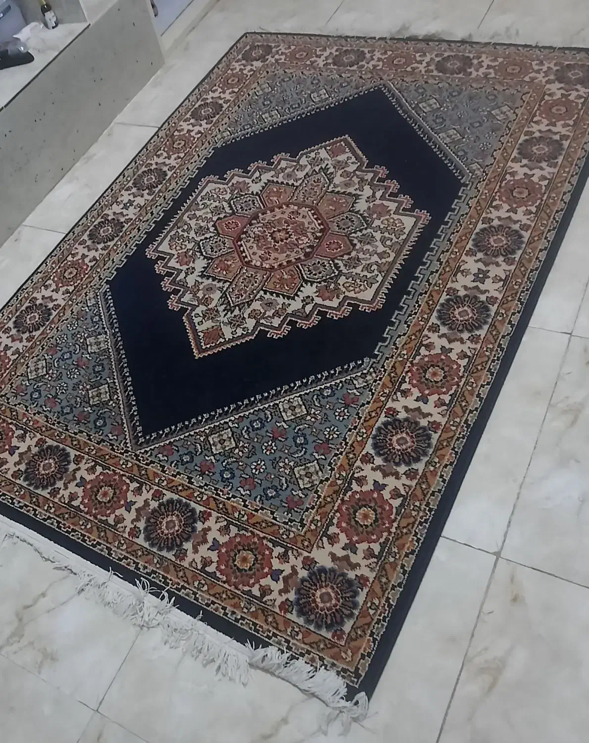 گلیم کار کرده|گلیم، جاجیم، گبه|خرم‌آباد, |دیوار