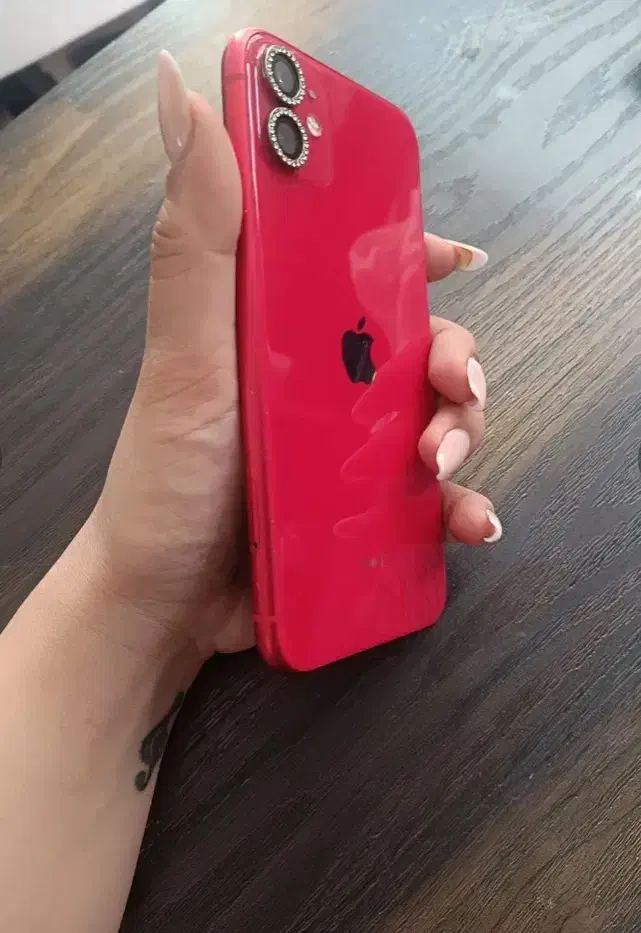 ایفون ۱۱ دو سیم کارت-۱۲۸ گیگ -رنگ قرم|موبایل|شاهین دژ, |دیوار