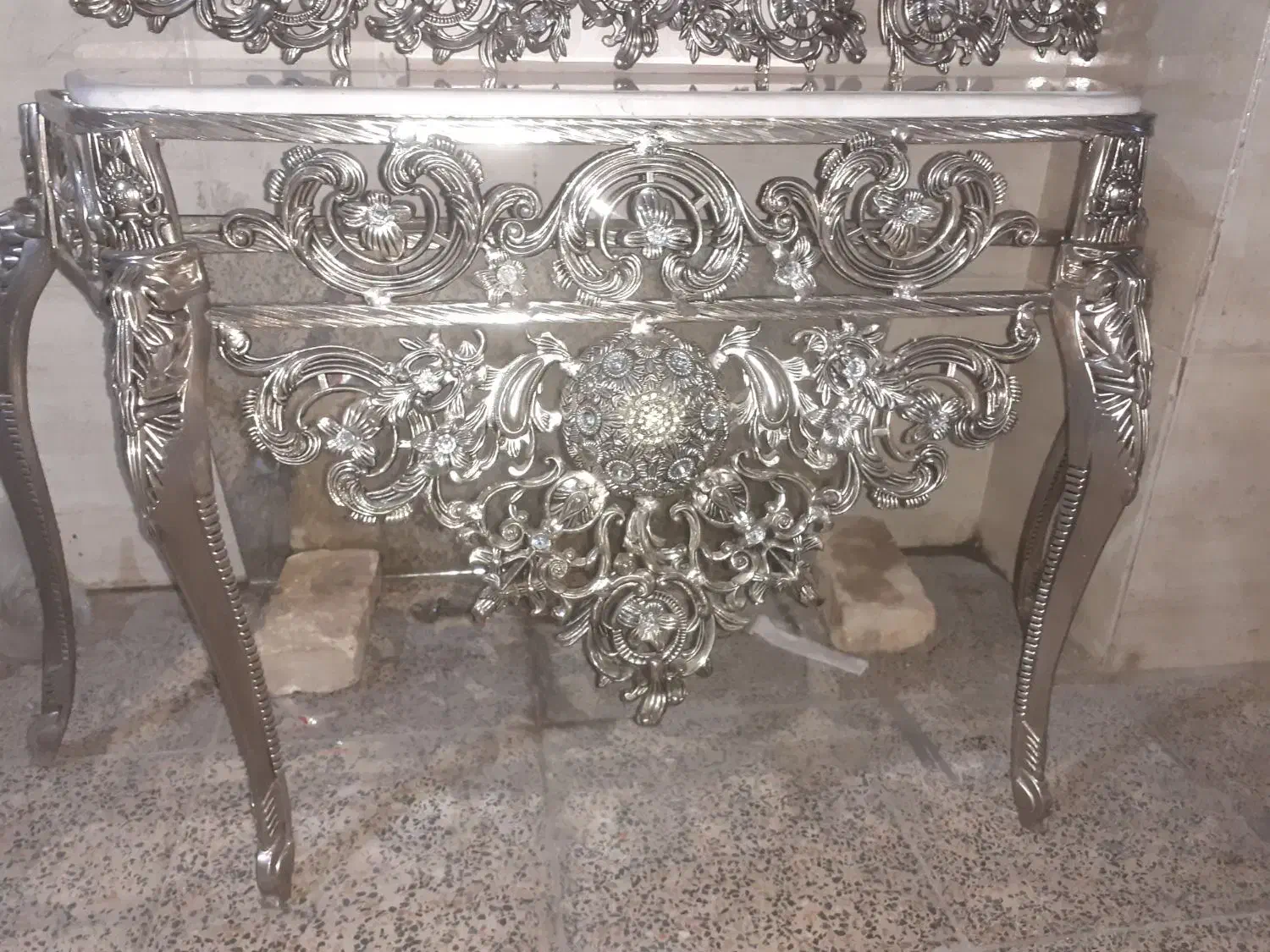 ایینه قدِی بامیز|آینه|اسلام‌شهر, مطهری|دیوار