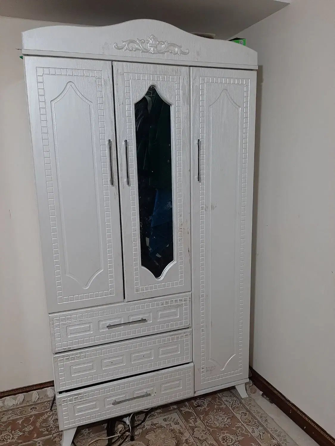 چند عدد لوازم خانگی|فرش|پیشوا, |دیوار