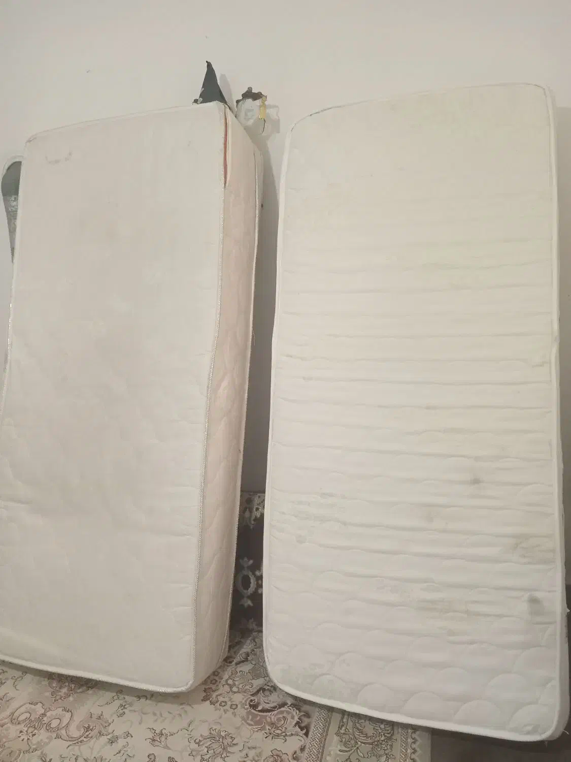 تشک‌خوش‌خواب|تشک تختخواب|فومن, |دیوار