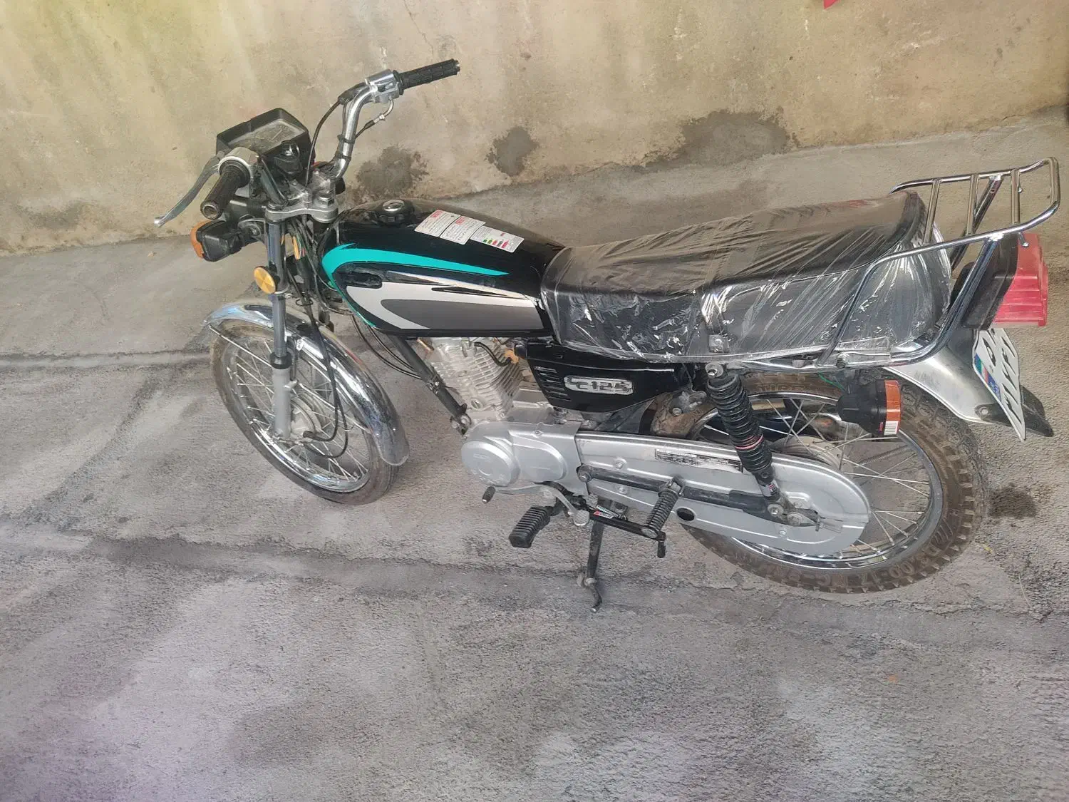 موتور 125 سال 98|موتورسیکلت|کنگاور, |دیوار