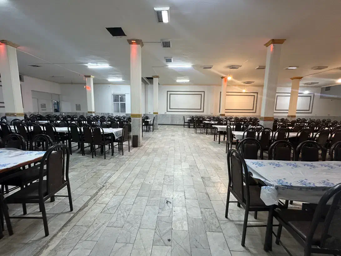 تالار بزرگ ظرفیت بالا|خدمات پذیرایی، مراسم|زاهدان, |دیوار