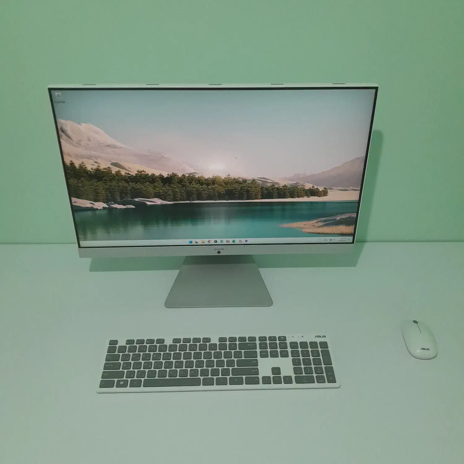 ASUS ALL IN ONE|رایانه رومیزی|قم, زنبیل آباد|دیوار