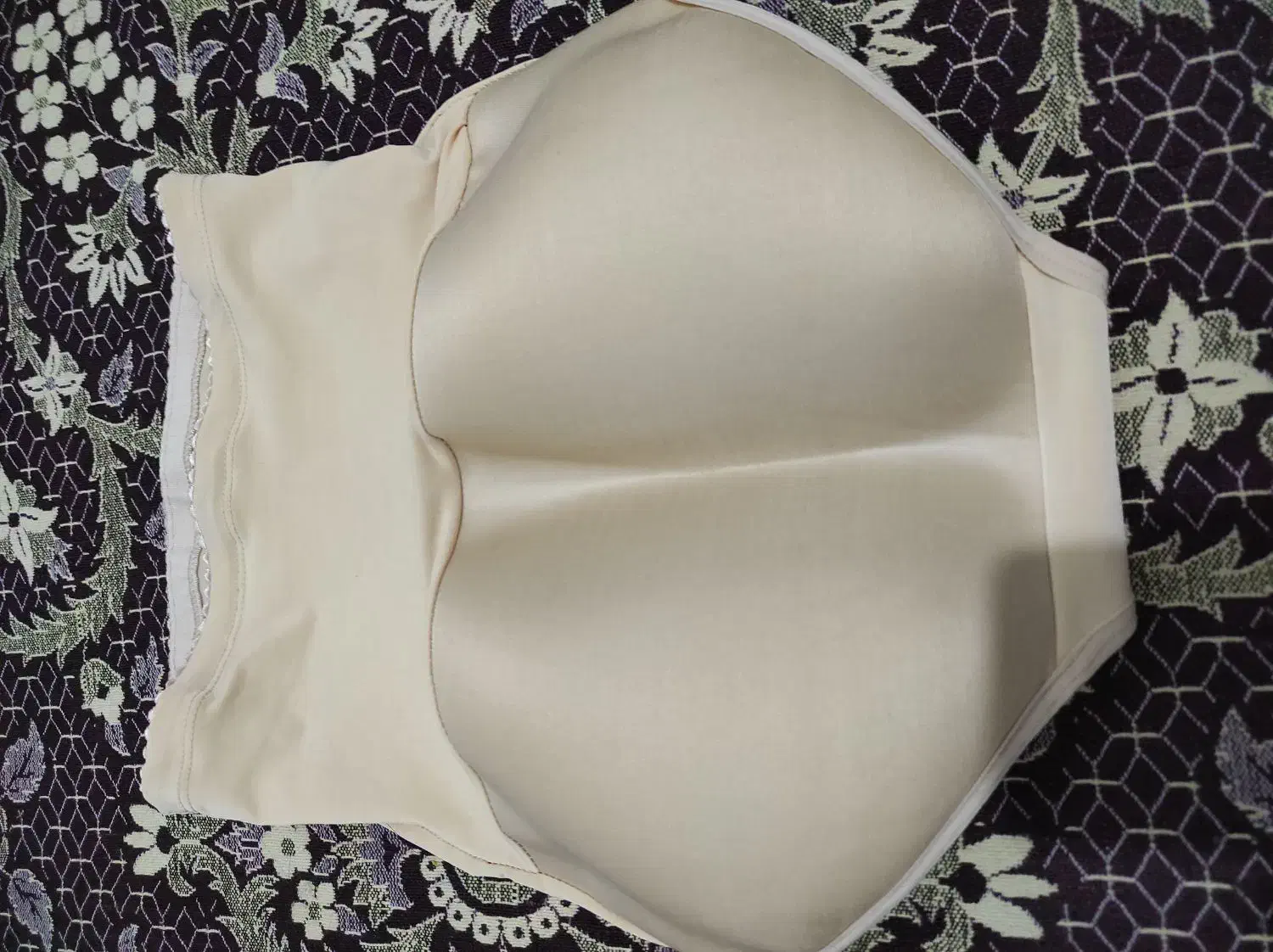 لباس زیر و گن خوش فرم کننده|لباس|رشت, کوی غلام نیا|دیوار