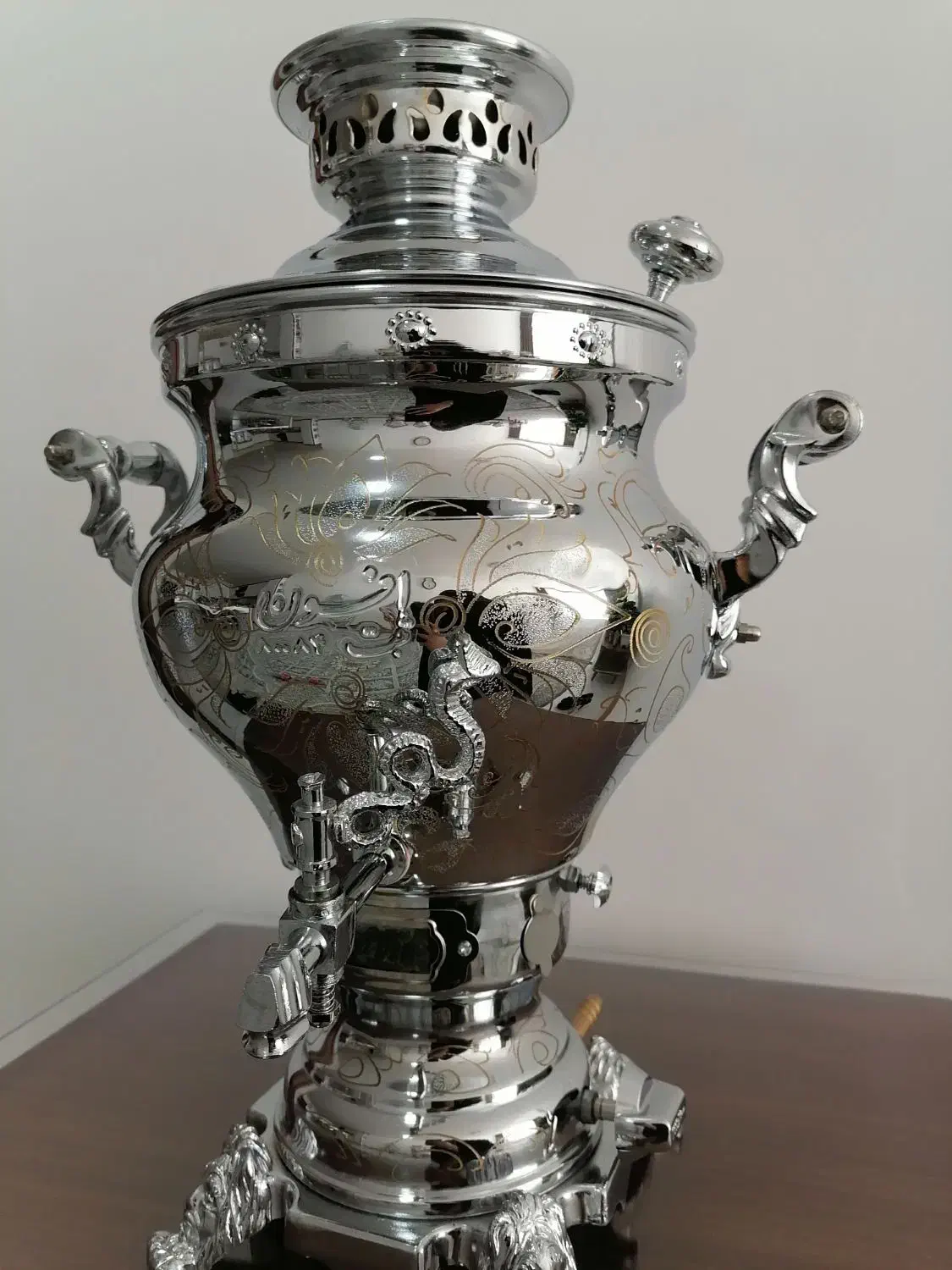 سماور افسون|سماور، چای‌ساز، قهوه‌ساز|نجف‌آباد, قلعه سفید|دیوار