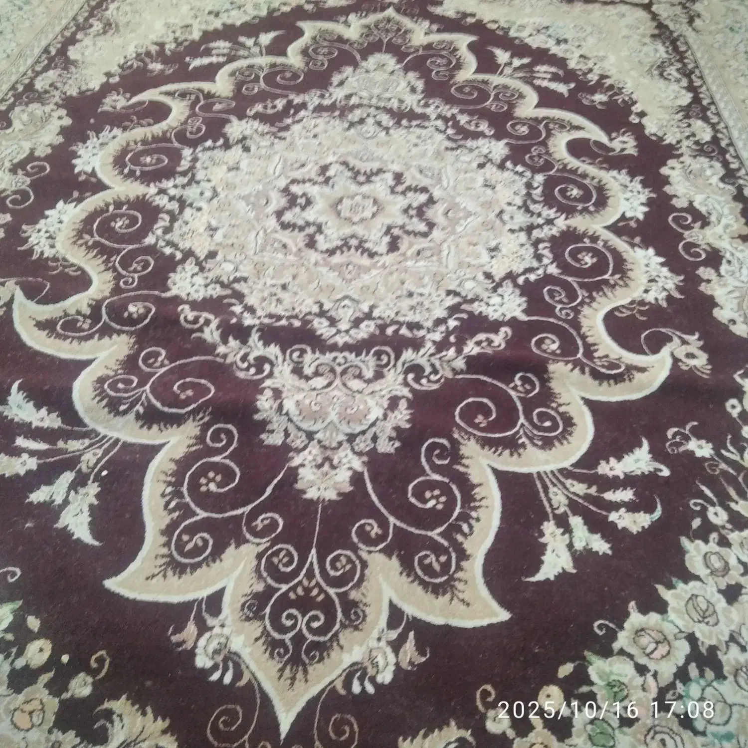 فروش فرش دوازده متری دو میلیون و پانصد|فرش|الیگودرز, |دیوار