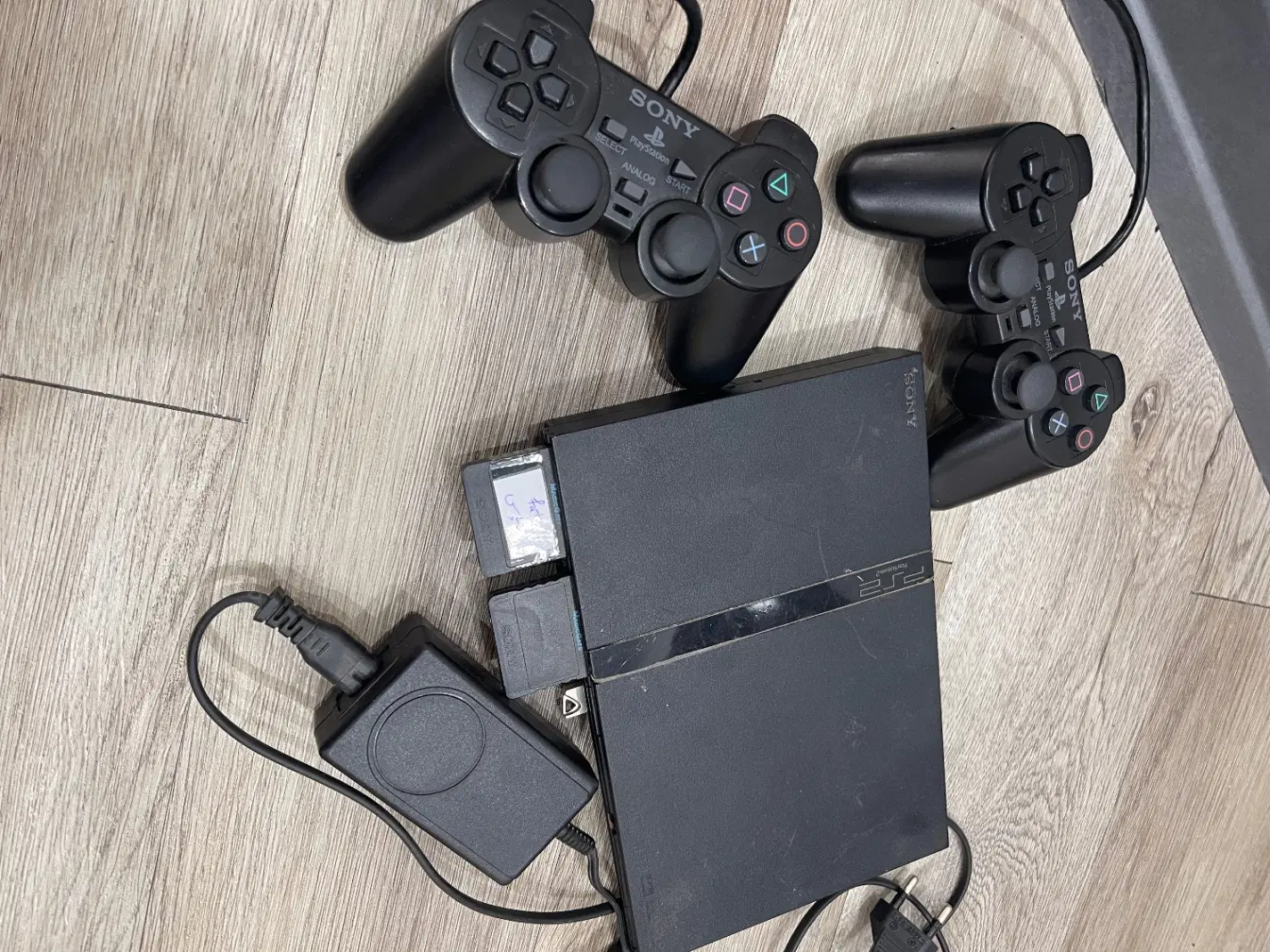 PS2|کنسول، بازی ویدئویی و آنلاین|اندیشه, اندیشه فاز ۱|دیوار
