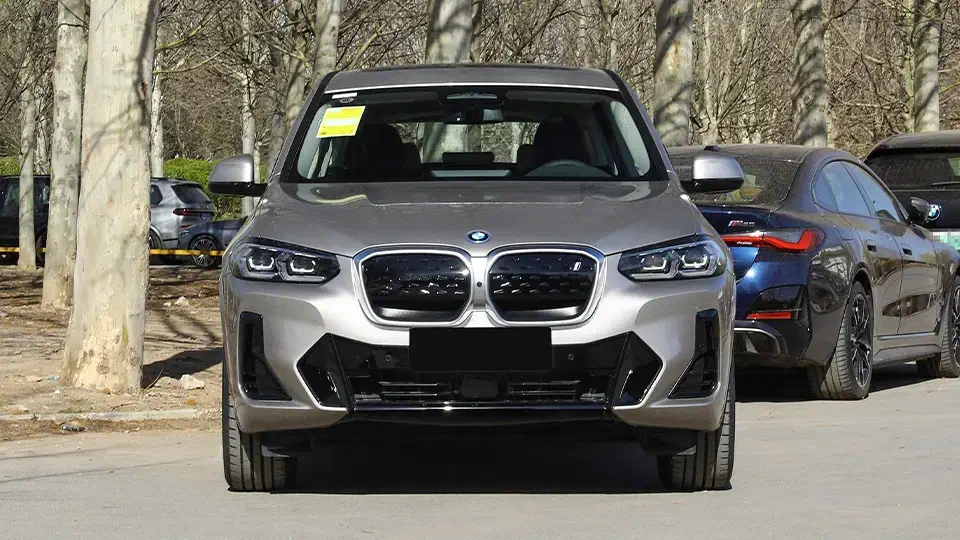 بی‌ ام‌ و ای ایکس ۳،iX3 L، مدل ۲۰۲۵،BMW ix3|خودرو سواری و وانت|تهران, آجودانیه|دیوار
