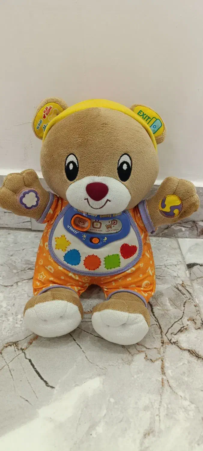 تعدادی عروسک|اسباب‌‌بازی|رشت, رشتیان|دیوار