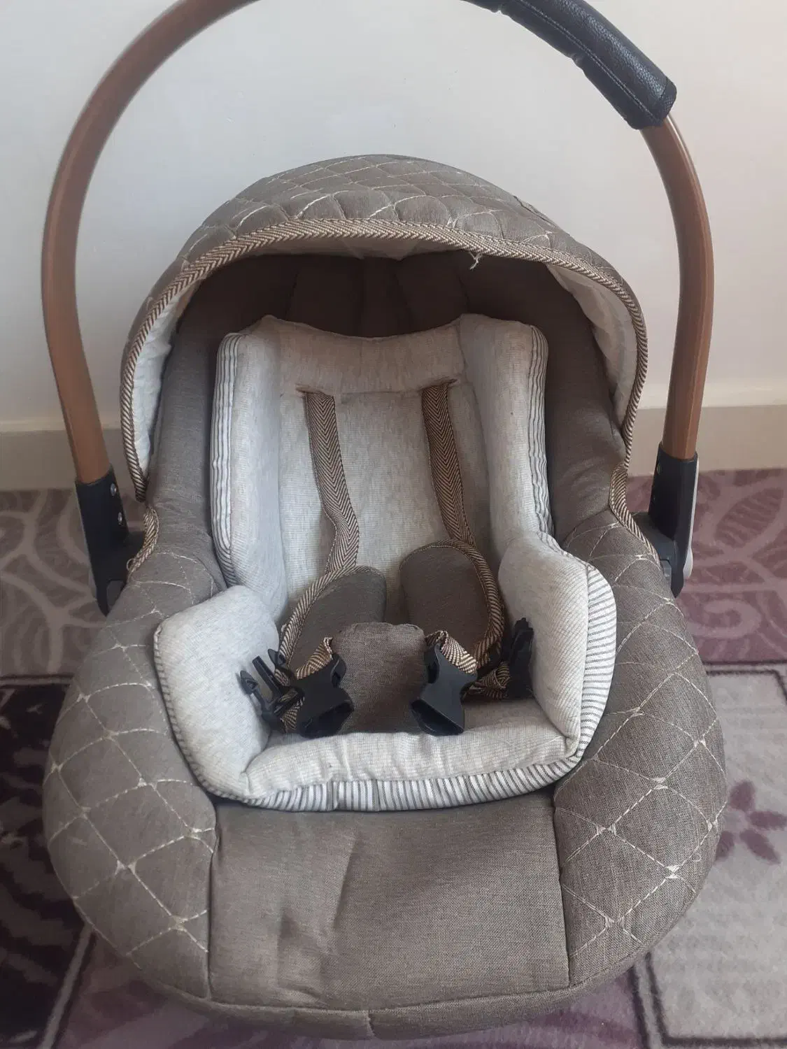 کریرنوزاد|کالسکه و لوازم جانبی|هرسین, |دیوار