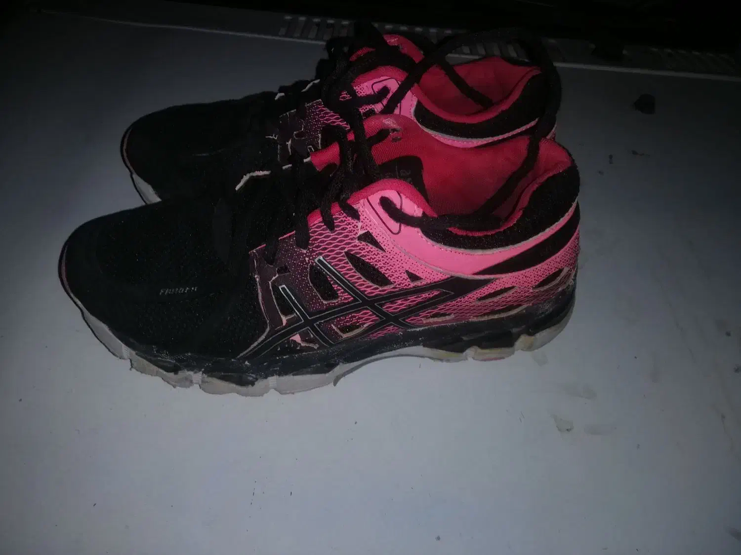 فروش 2 جفت کتونی و دمپایی زندان باف|کیف، کفش، کمربند|بروجرد, |دیوار