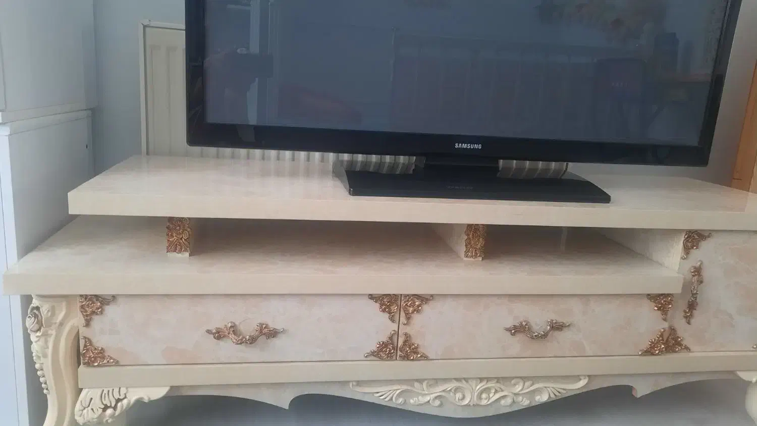 تلویزیون|تلویزیون و پروژکتور|دماوند, گیلاوند|دیوار