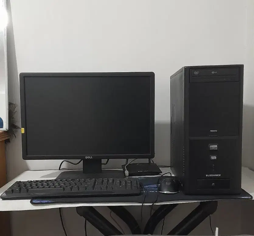 کامپیوتر  PC|رایانه رومیزی|بروجرد, |دیوار