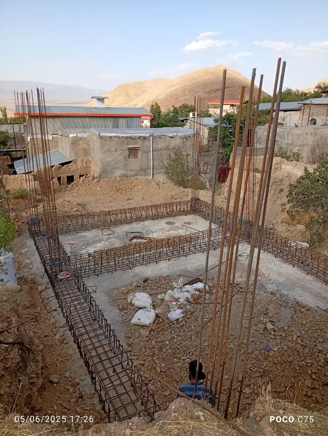 سقف تیرچه بلوک جوشکاری اسکلت|خدمات پیشه و مهارت|ساوه, |دیوار