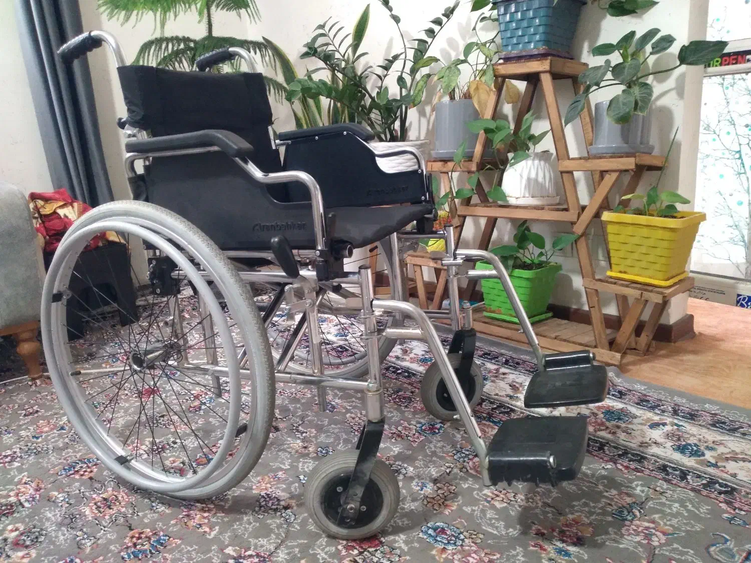 ویلچر فروشی|آرایشی، بهداشتی، درمانی|صدرا-فارس, فاز ۲|دیوار