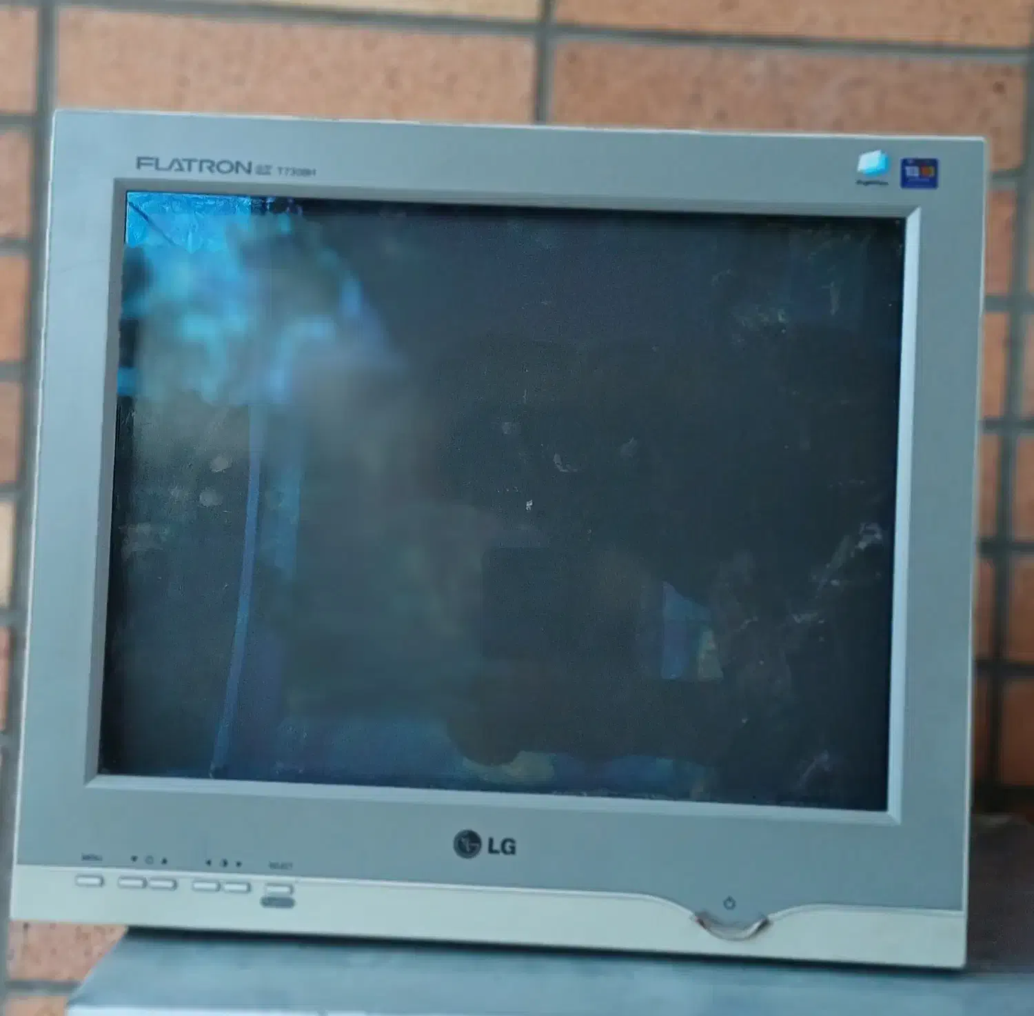 مانیتور ال جی|قطعات و لوازم جانبی رایانه|سمیرم, |دیوار