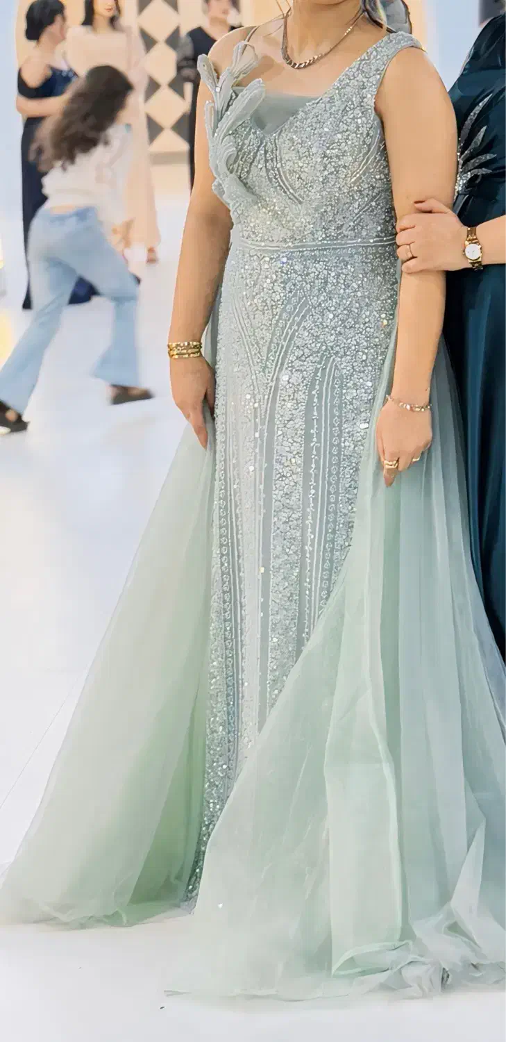 لباس تمام سنگ دودامنه|لباس|آستانه اشرفیه, |دیوار