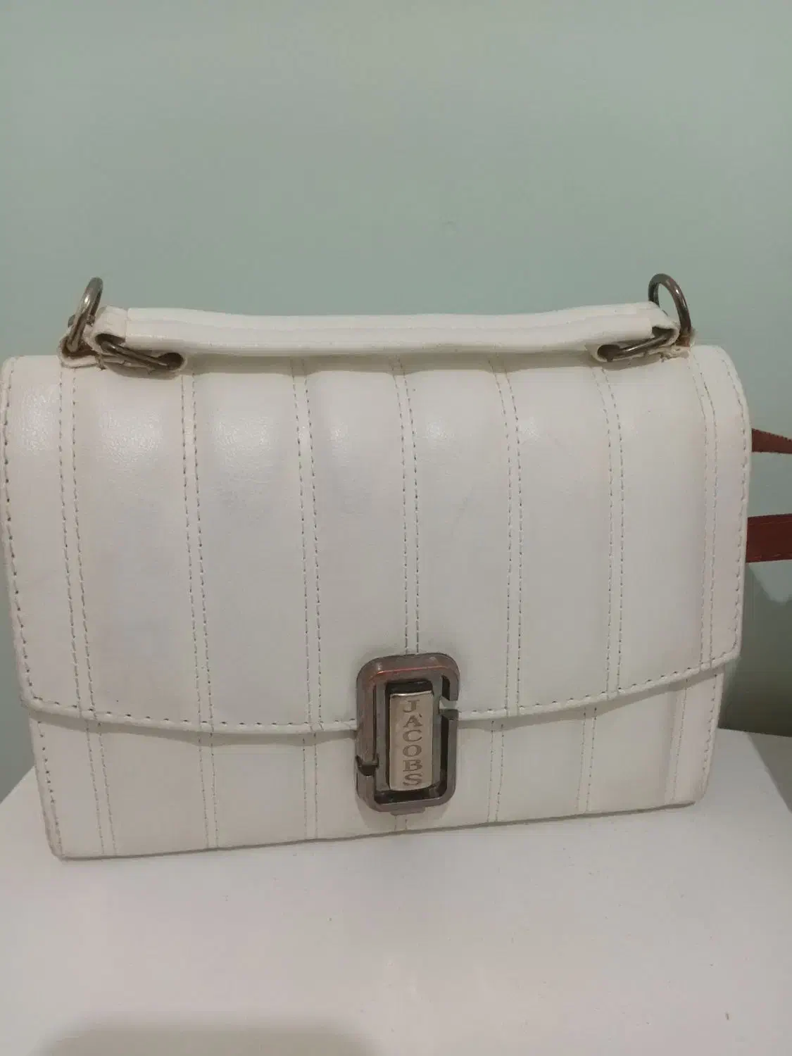 کیف|کیف، کفش، کمربند|کرج, باغستان|دیوار