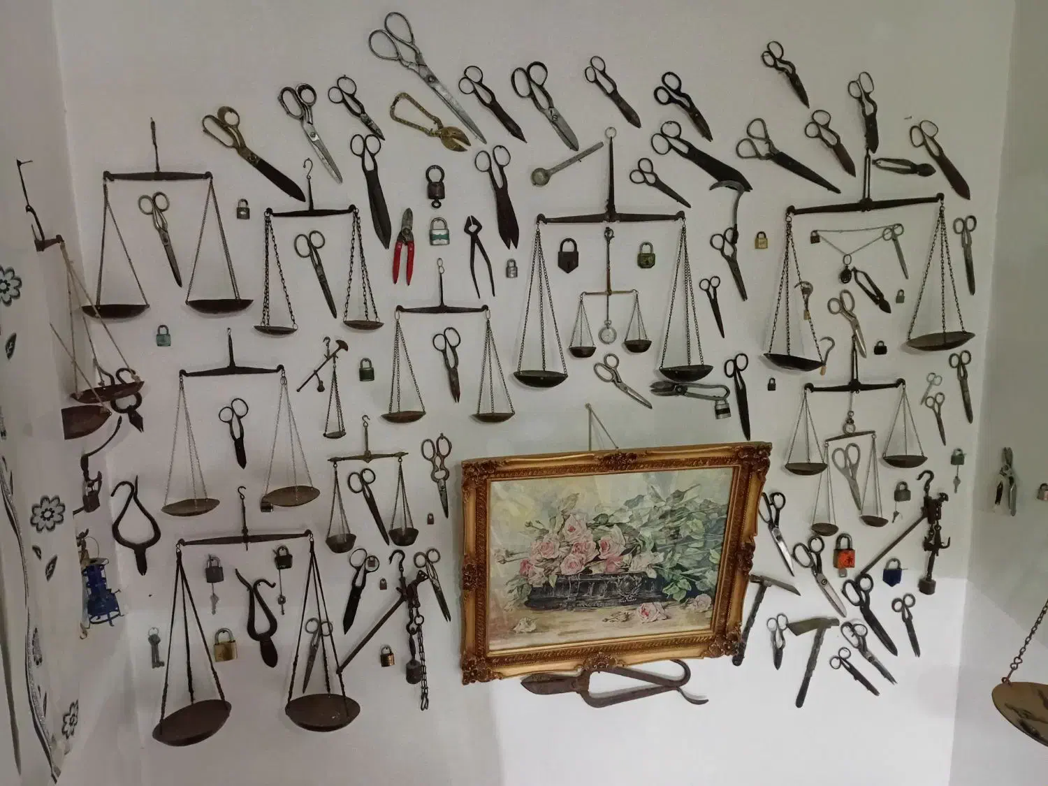 اجناس آنتیک و قدیمی|کلکسیون اشیاء عتیقه|ساوه, |دیوار