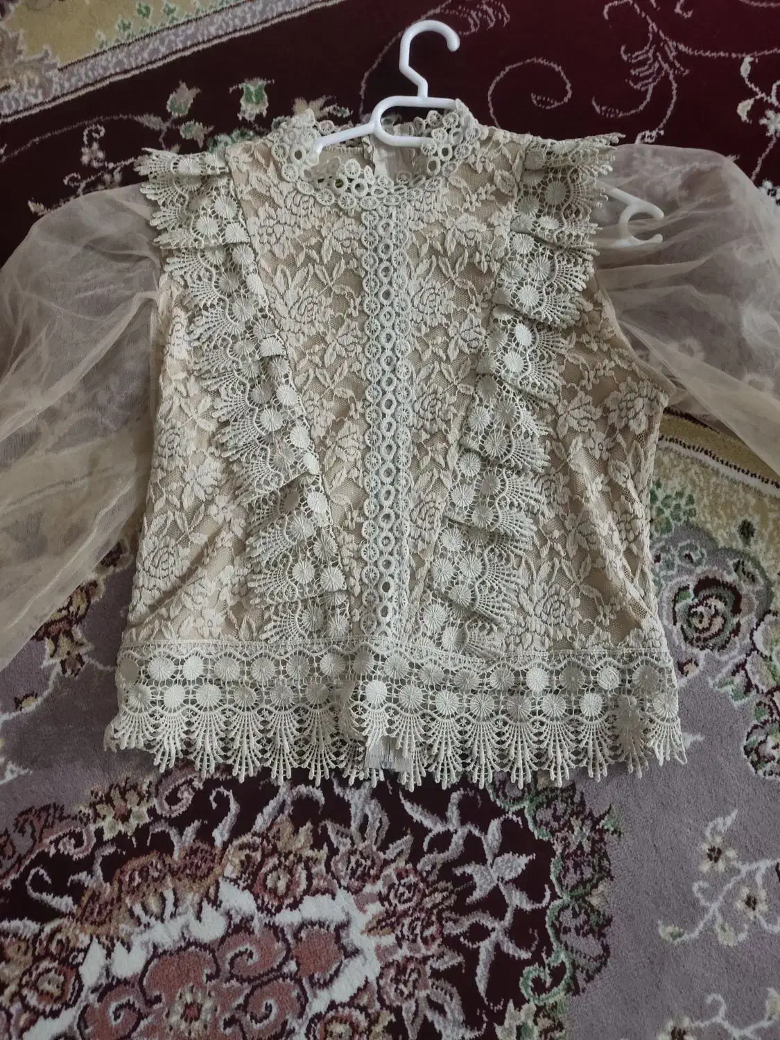 لباس مجلسی|لباس|مزرعه کتول, |دیوار